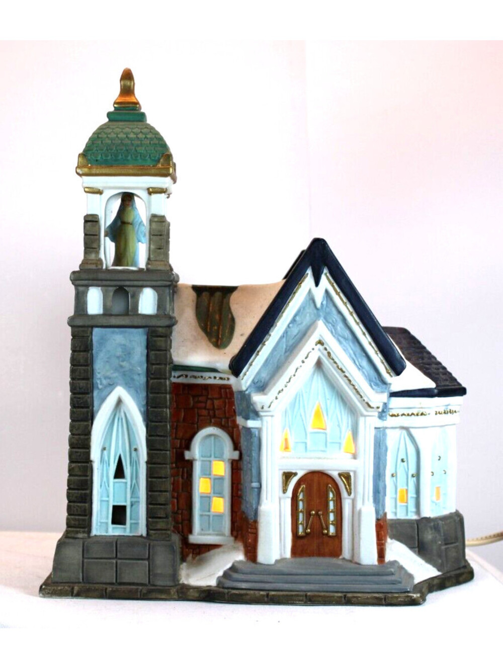 Vtg Mercury & Assoc. LTD. Lighted Cathedral Christmas Village detail 1997 RARE